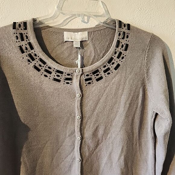 Carolyn Taylor Gray Womens Long Sleeve Cardigan Sweater Petite Medium Beaded New - Picture 2 of 6